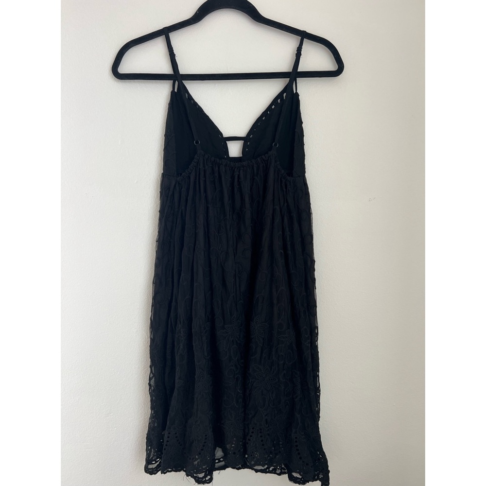 LF Dress - Picture 3 of 4